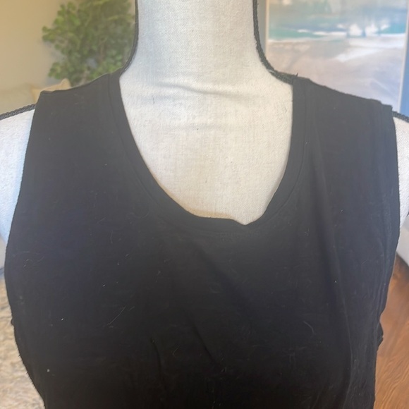EUC Black Tank Top - Picture 2 of 5